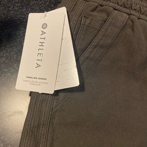 Athleta Farallon Joggers grey/green color